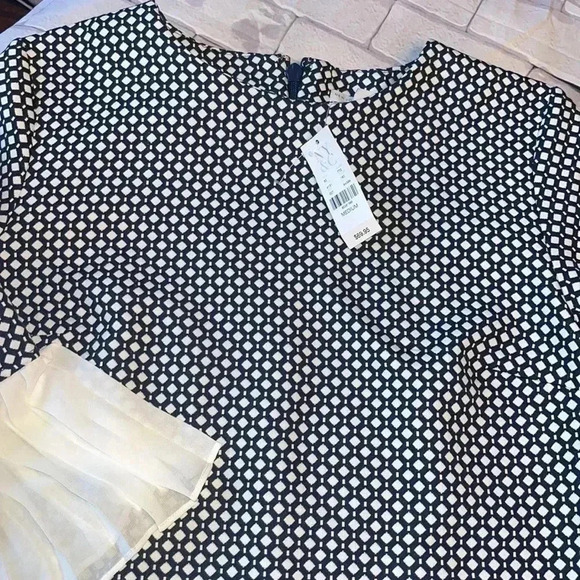 NEW NEW YORK & COMPANY dress size medium - Picture 2 of 5